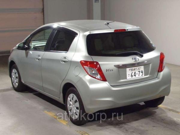 Хэтчбек TOYOTA VITZ пробег 26 тыс км — фото 2